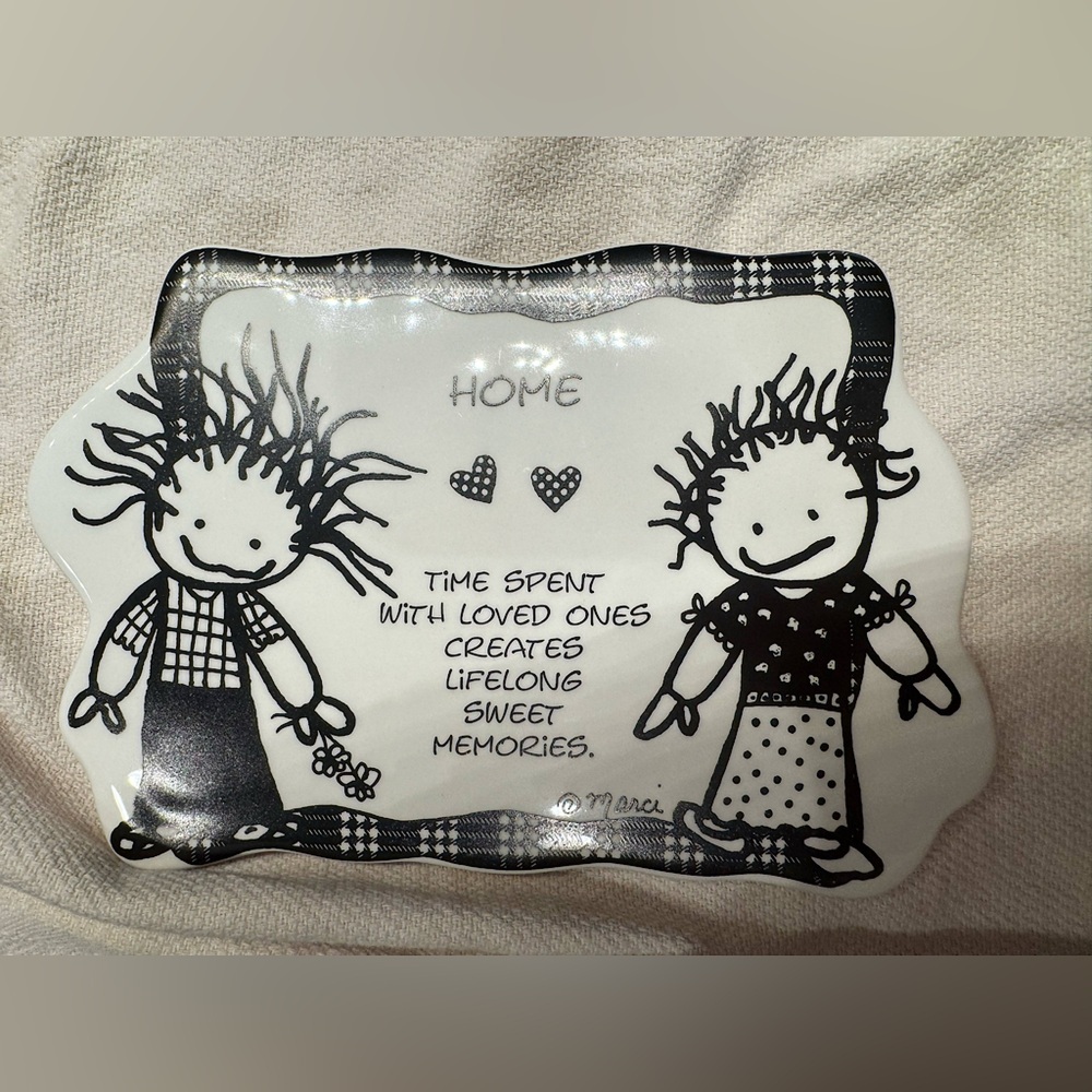Baum bros Black White Decorative ceramic plaque 8x5in